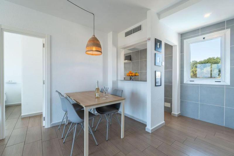 Apartaments La Perla Negra Cala Ratjada  Exteriör bild