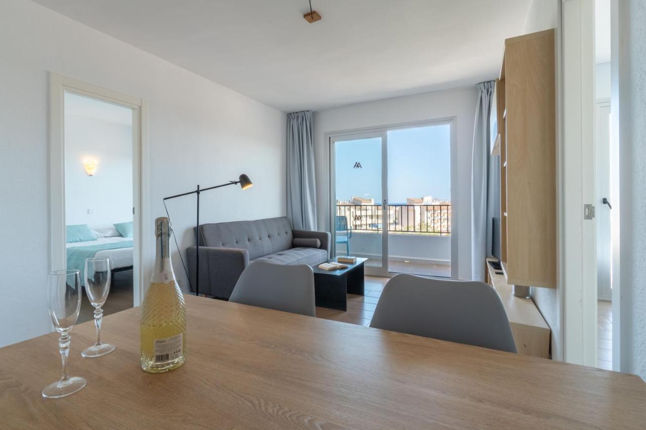 Apartaments La Perla Negra Cala Ratjada  Exteriör bild