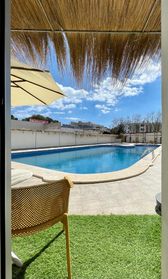 Apartaments La Perla Negra Cala Ratjada  Exteriör bild