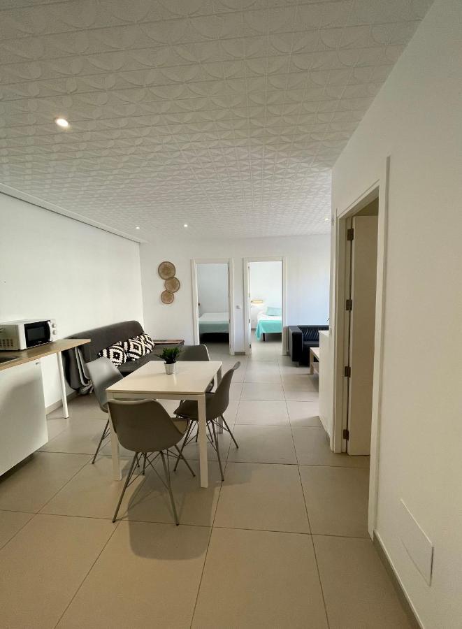 Apartaments La Perla Negra Cala Ratjada  Exteriör bild